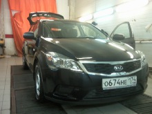 Kia Ceed 2011 .