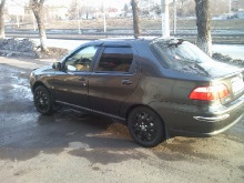 Fiat Albea 2008 .